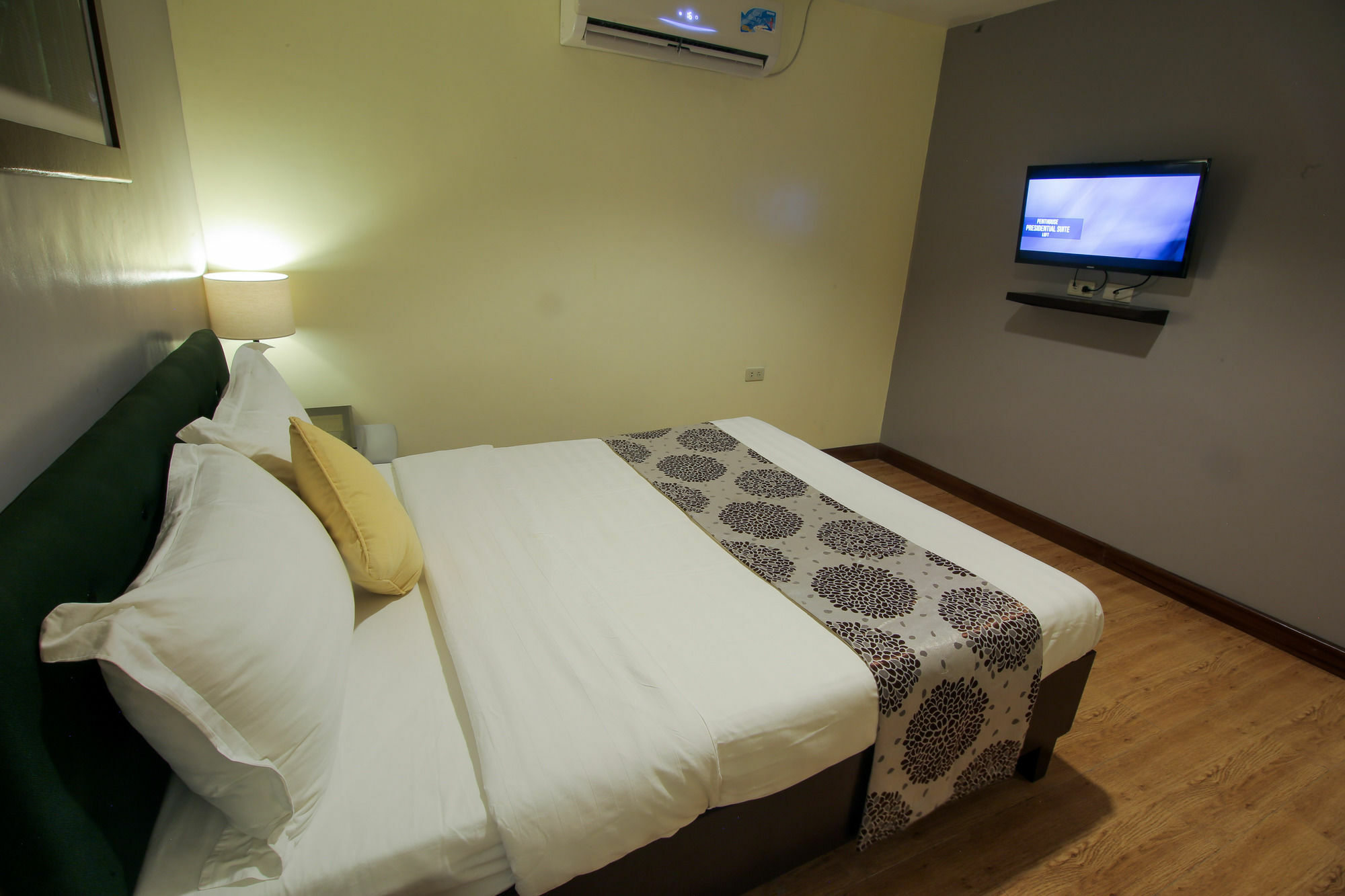 אנגלס Garden View Hotel מראה חיצוני תמונה
